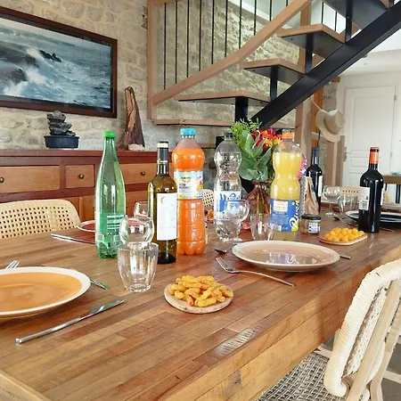 Grange Avec Piscine, Animaux Ok - 6 Pers. - Fr-1-828-22 Holiday home